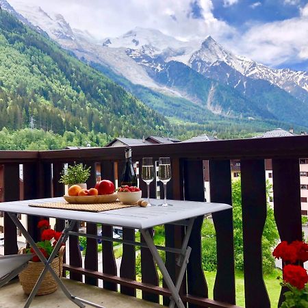 Mont Blanc 43, Vue Mont Blanc , Balcon, Parking Apartment Chamonix Bagian luar foto